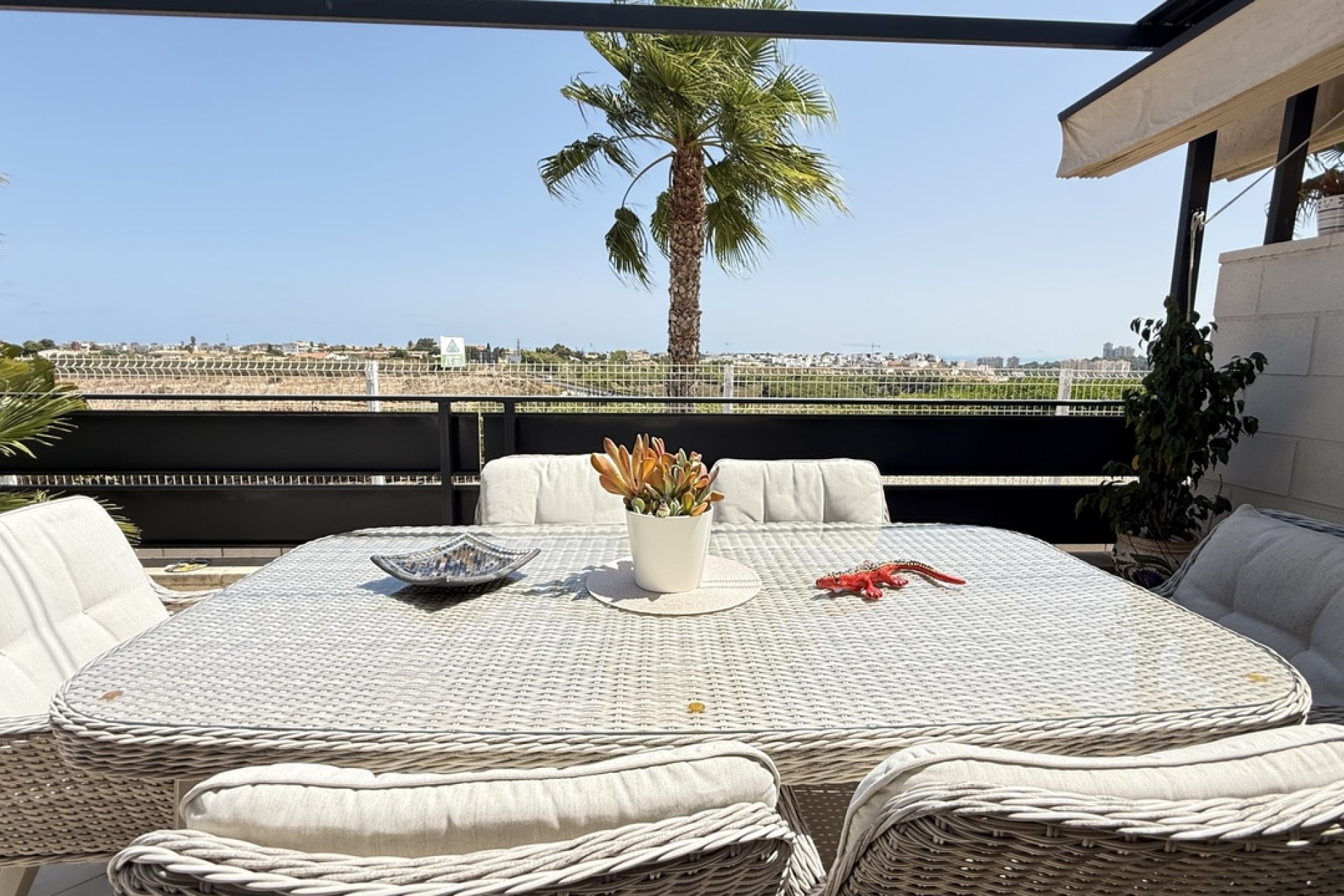 Bestaande bouw - Herenhuis -
Cabo Roig