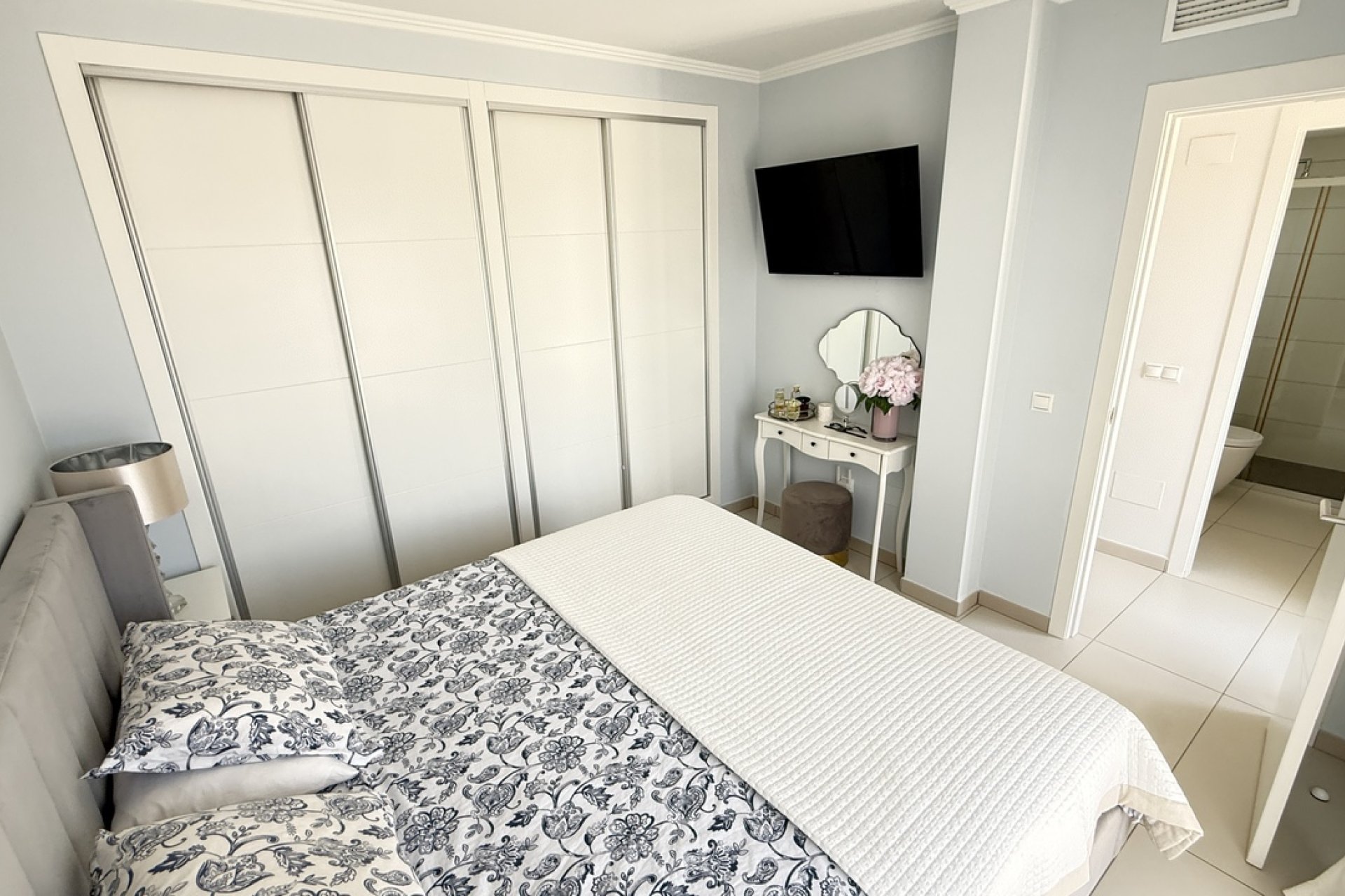 Bestaande bouw - Herenhuis -
Cabo Roig