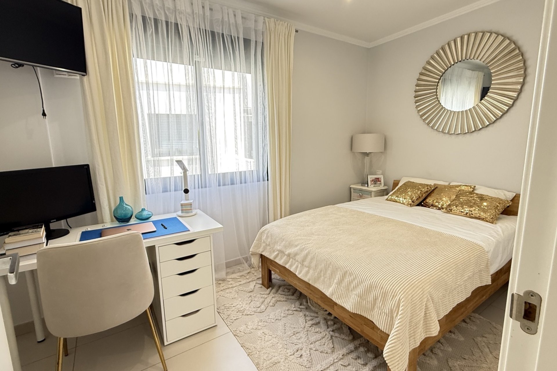 Bestaande bouw - Herenhuis -
Cabo Roig