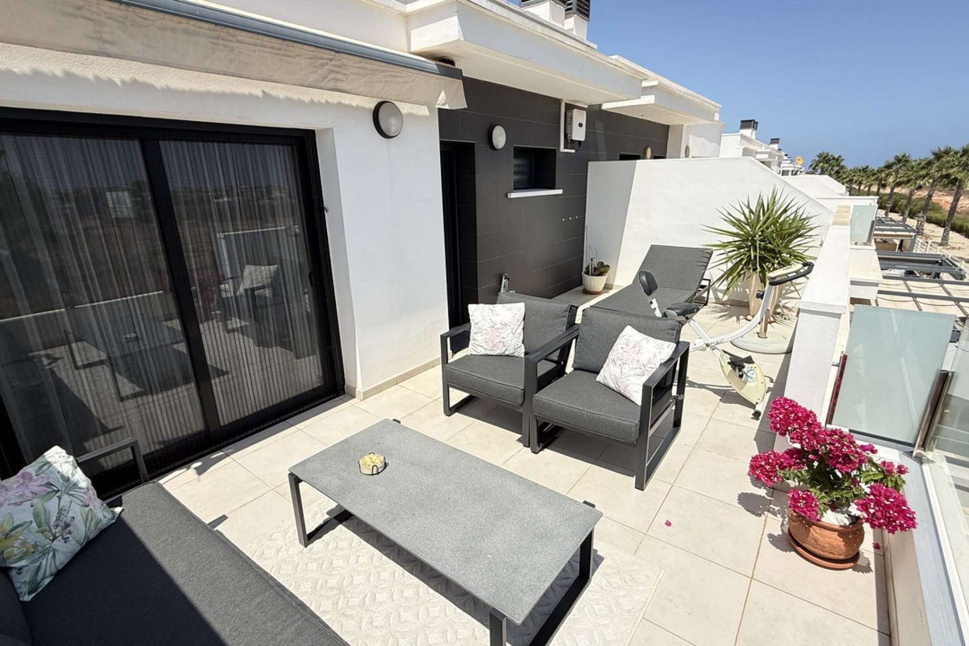 Bestaande bouw - Herenhuis -
Cabo Roig