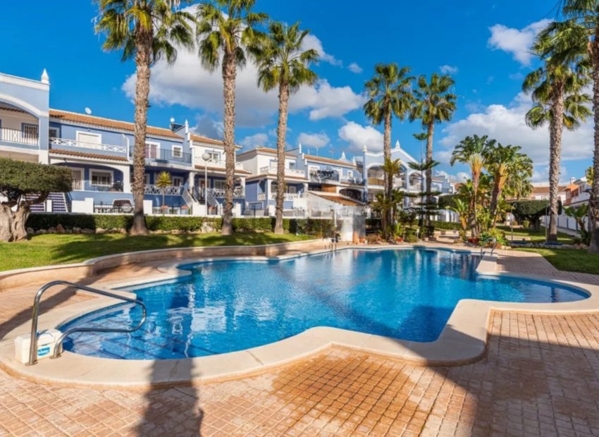 Bestaande bouw - Herenhuis -
Ciudad Quesada