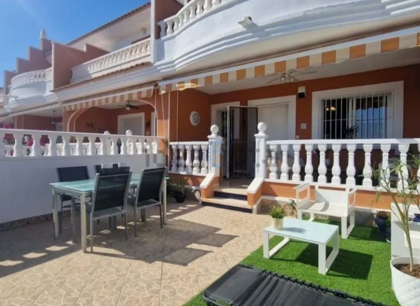 Bestaande bouw - Herenhuis -
Ciudad Quesada