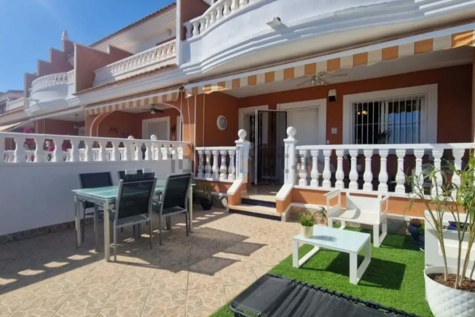 Bestaande bouw - Herenhuis -
Ciudad Quesada