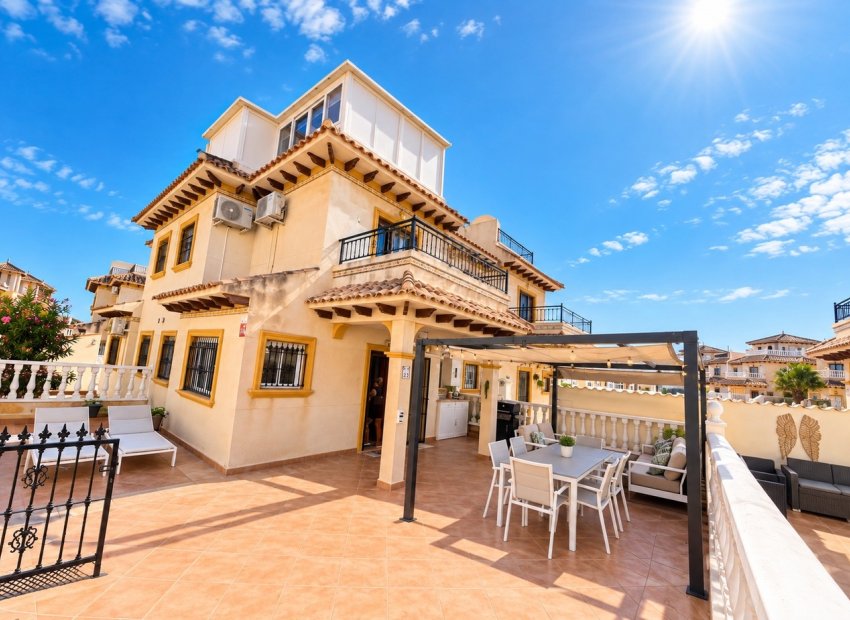 Bestaande bouw - Herenhuis -
Orihuela Costa - La Zenia