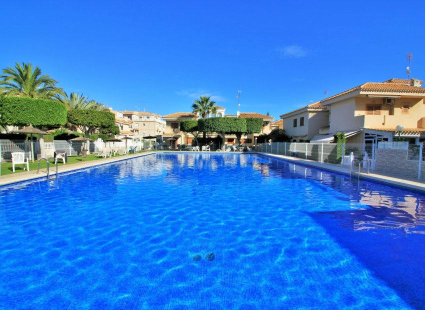 Bestaande bouw - Herenhuis -
Orihuela Costa - Playa Flamenca