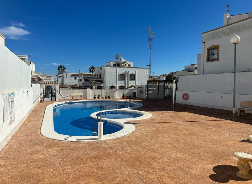 Bestaande bouw - Herenhuis -
Orihuela - Entre Naranjos Vistabella