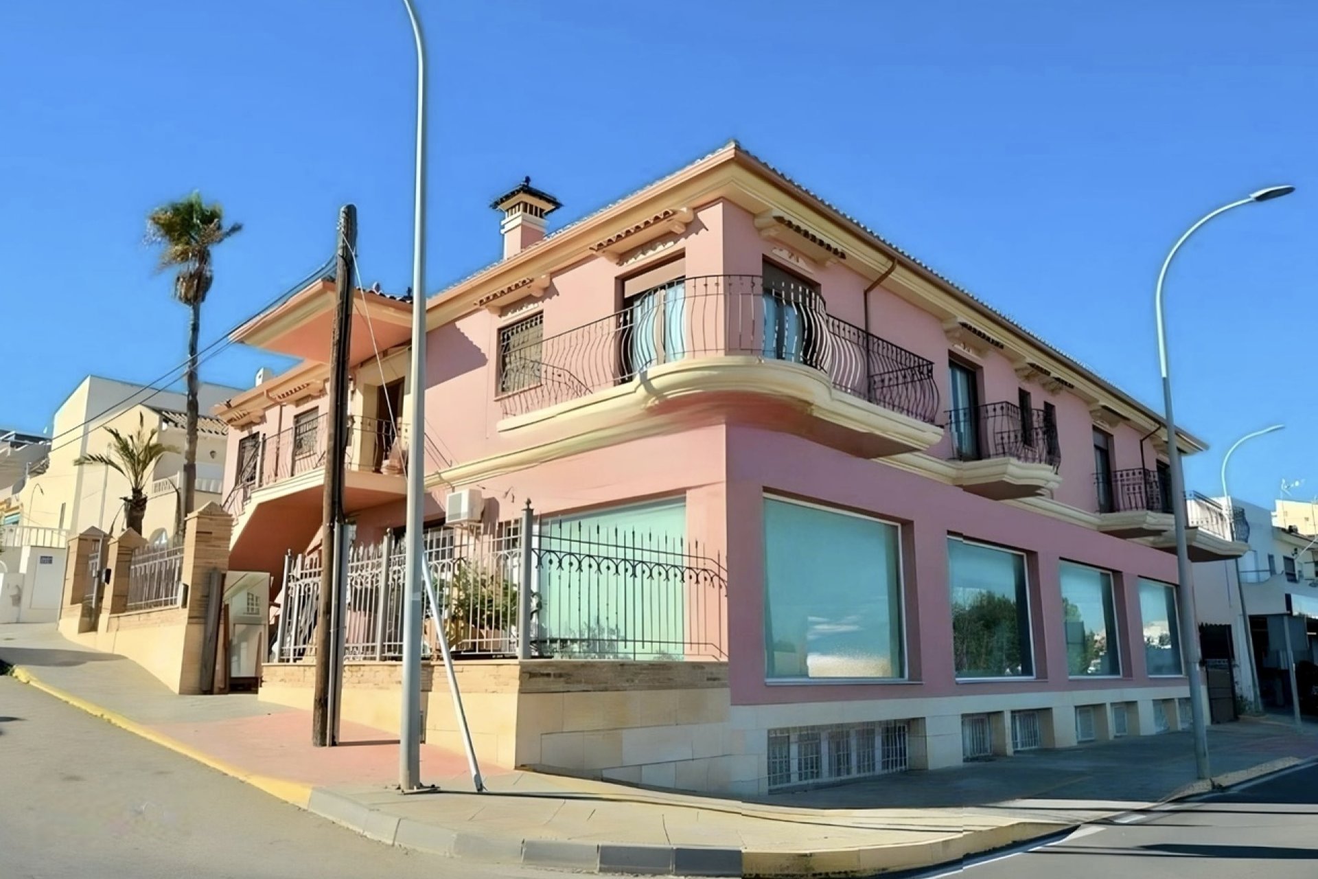 Bestaande bouw - Herenhuis -
San Miguel de Salinas