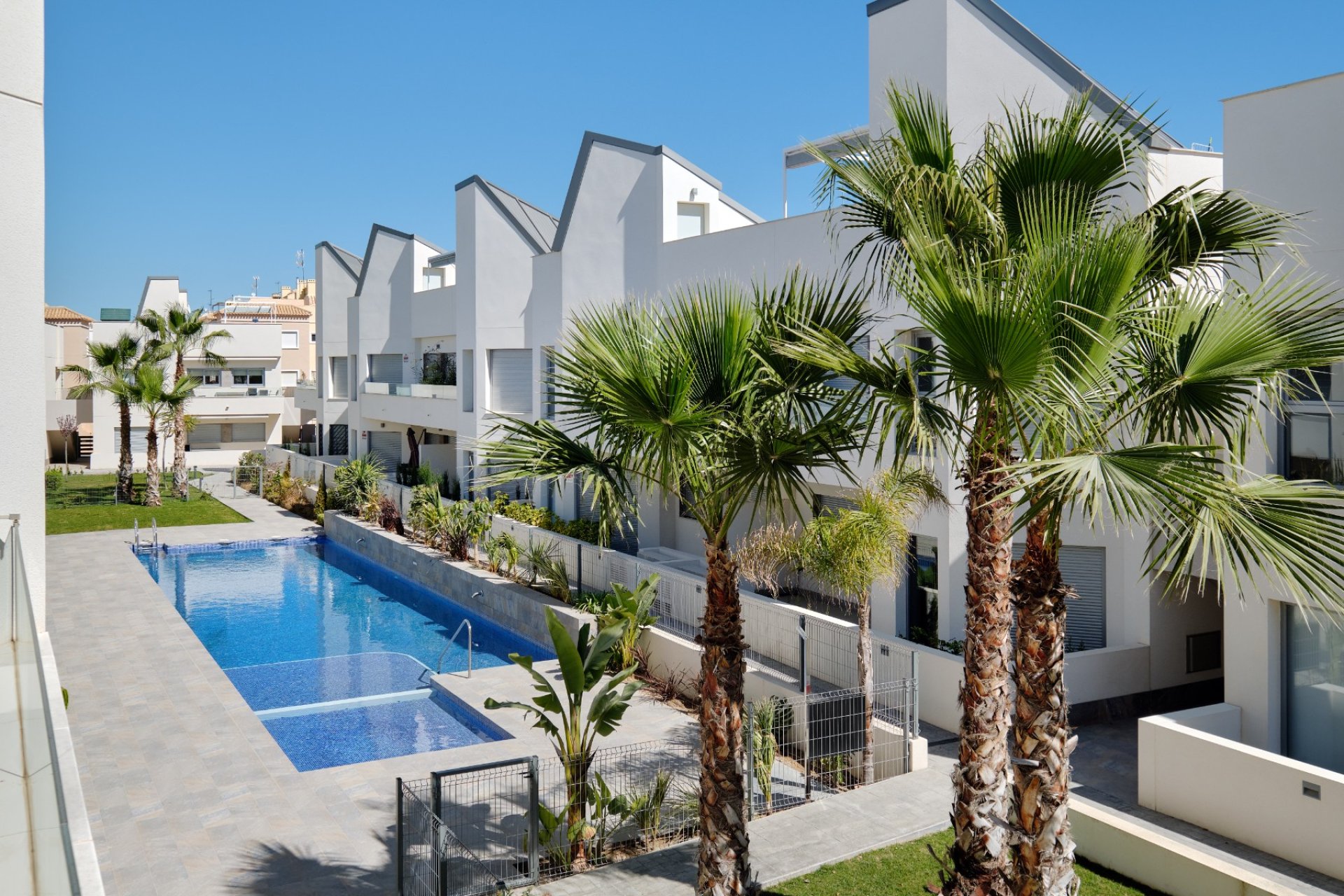 Bestaande bouw - Herenhuis -
Torrevieja - El Acequión - Los Náufragos