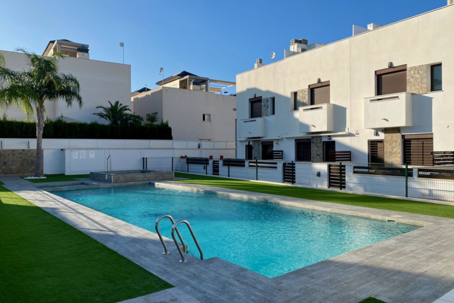 Bestaande bouw - Herenhuis -
Torrevieja - La Siesta