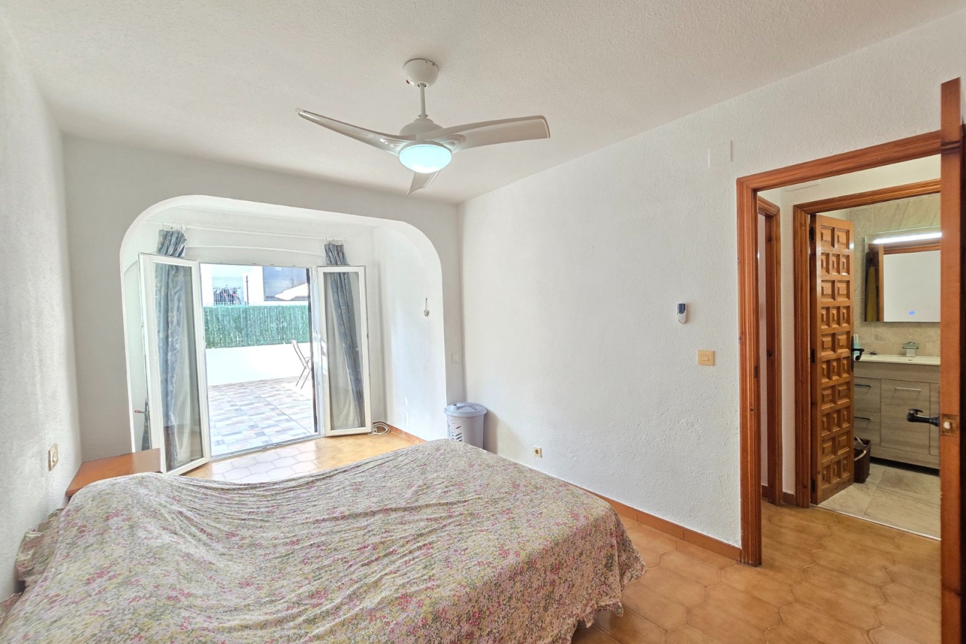 Bestaande bouw - Herenhuis -
Villamartin * - Los Dolses *