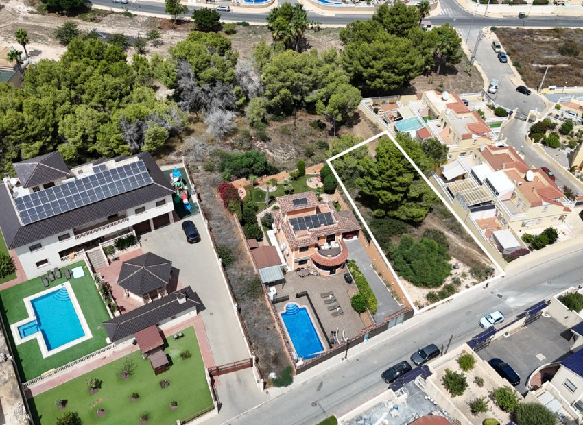 Bestaande bouw - Perceel -
Villamartín - Villamartin