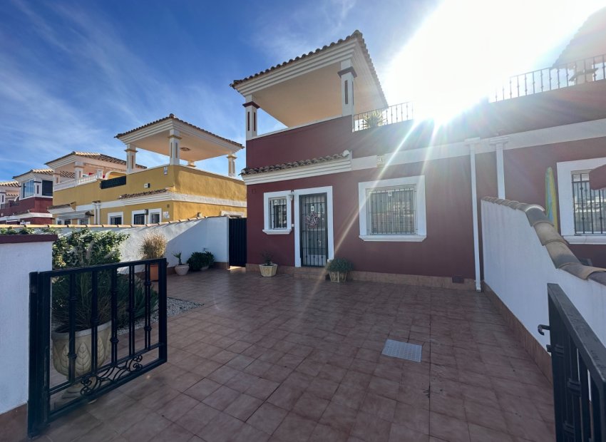 Bestaande bouw - Town house / semi detached -
Orihuela - Entre Naranjos Vistabella