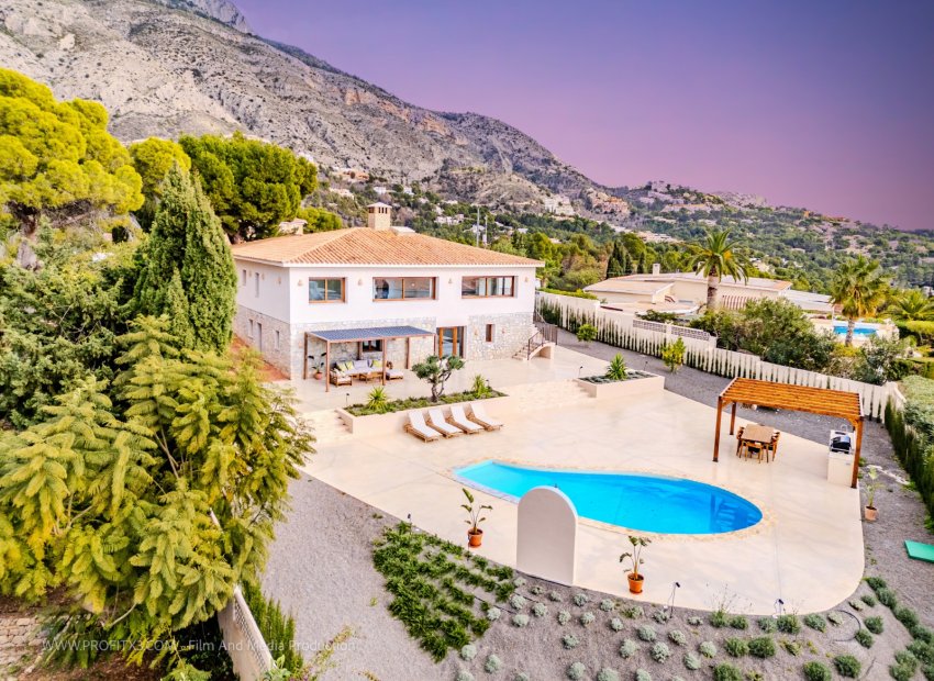 Bestaande bouw - Villa -
Altea