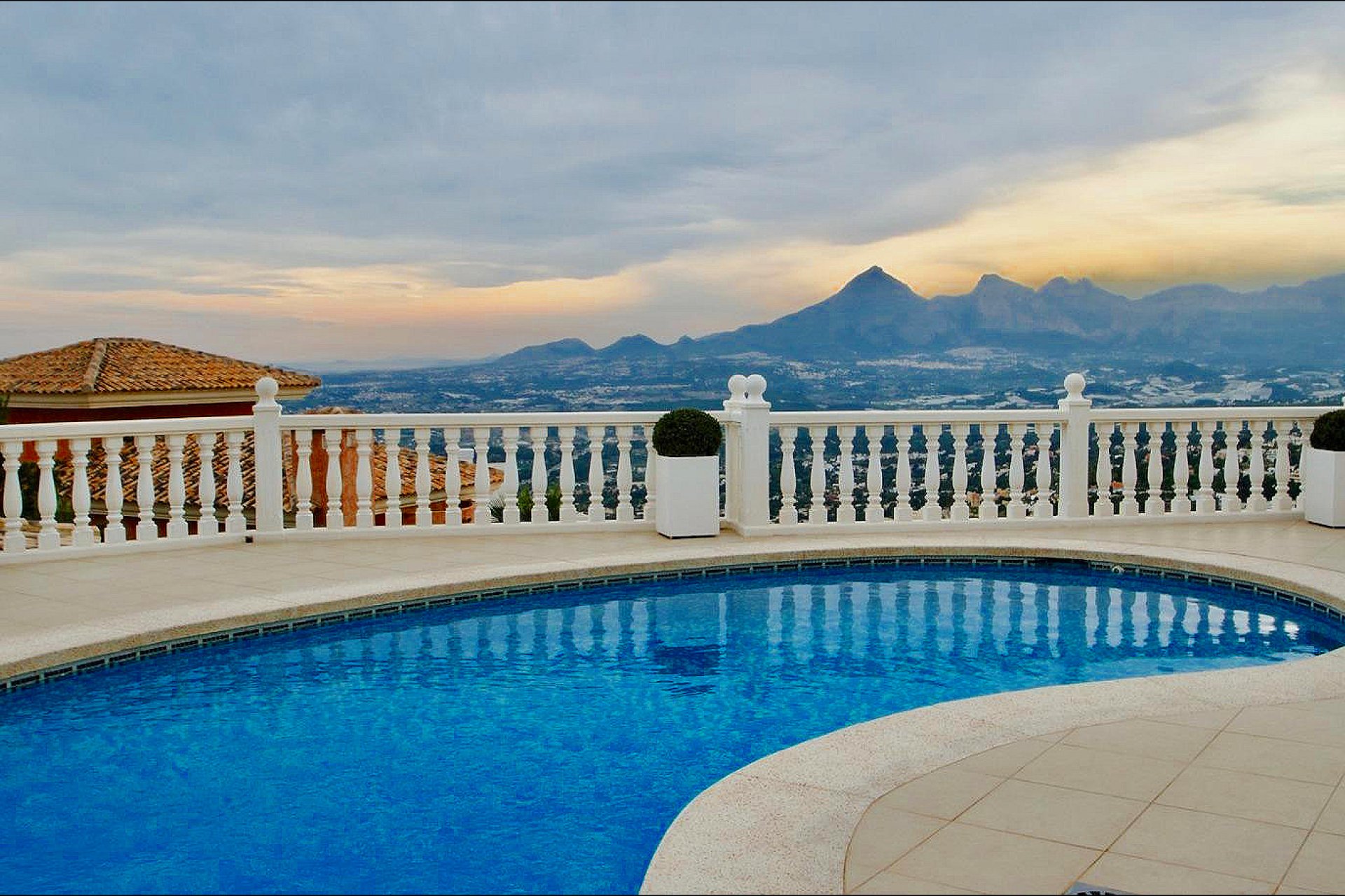 Bestaande bouw - Villa -
Altea