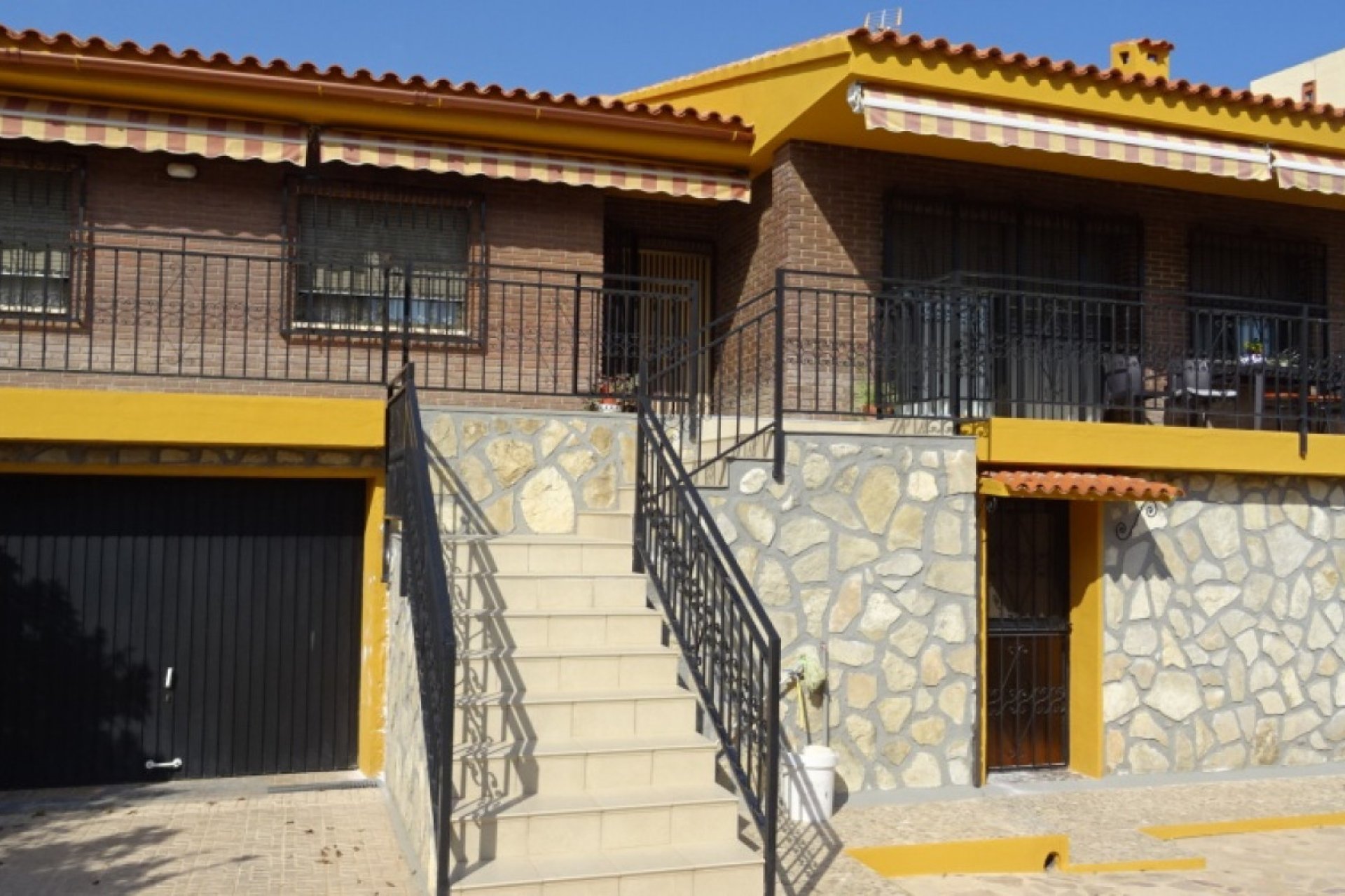 Bestaande bouw - Villa -
Benidorm - Poniente