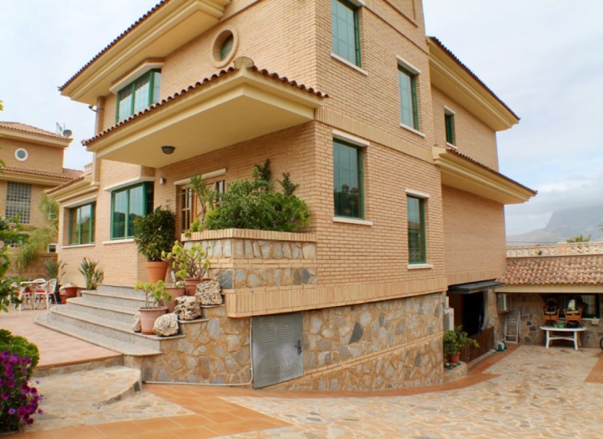 Bestaande bouw - Villa -
Benidorm - Rincón de Loix