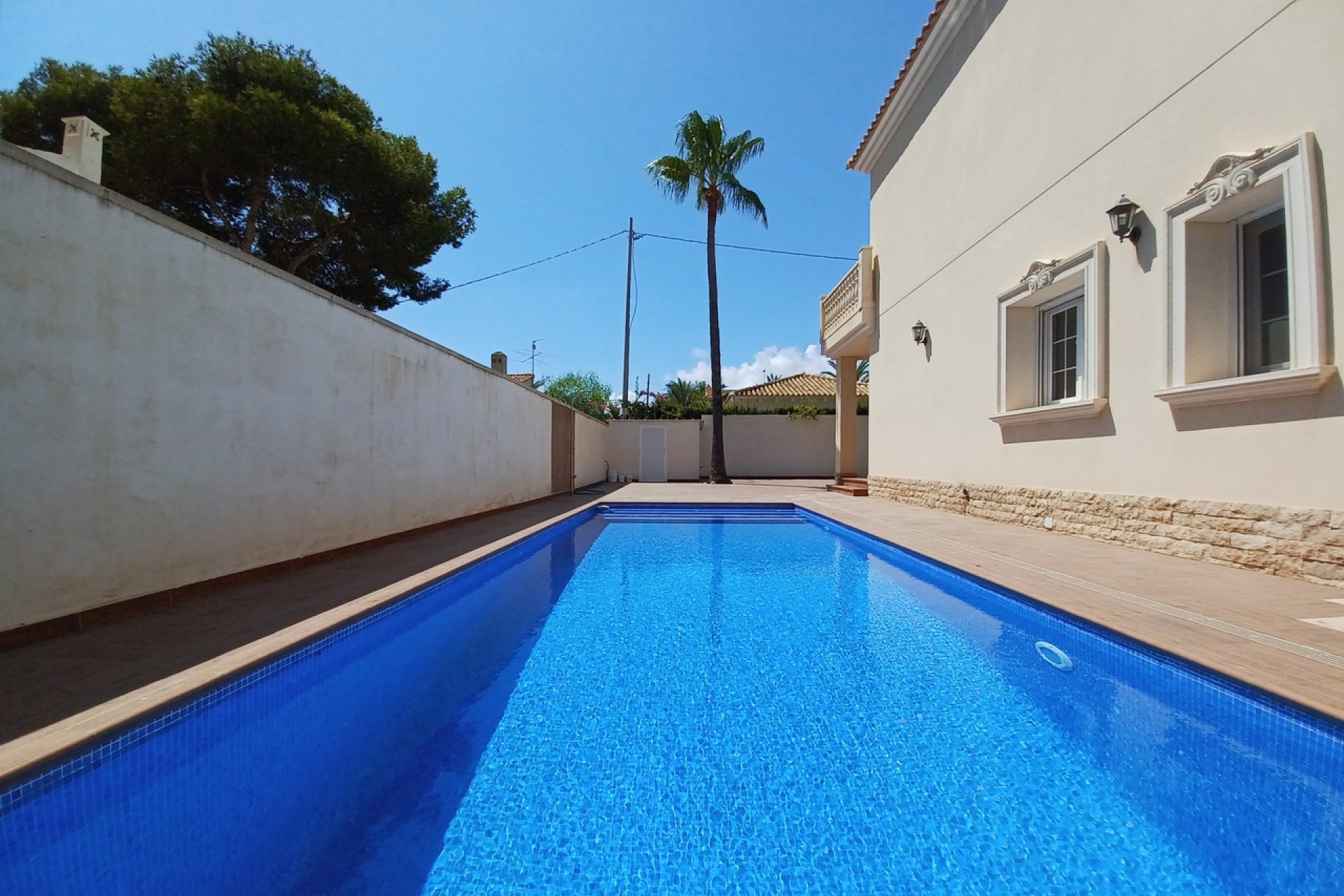 Bestaande bouw - Villa -
Cabo Roig