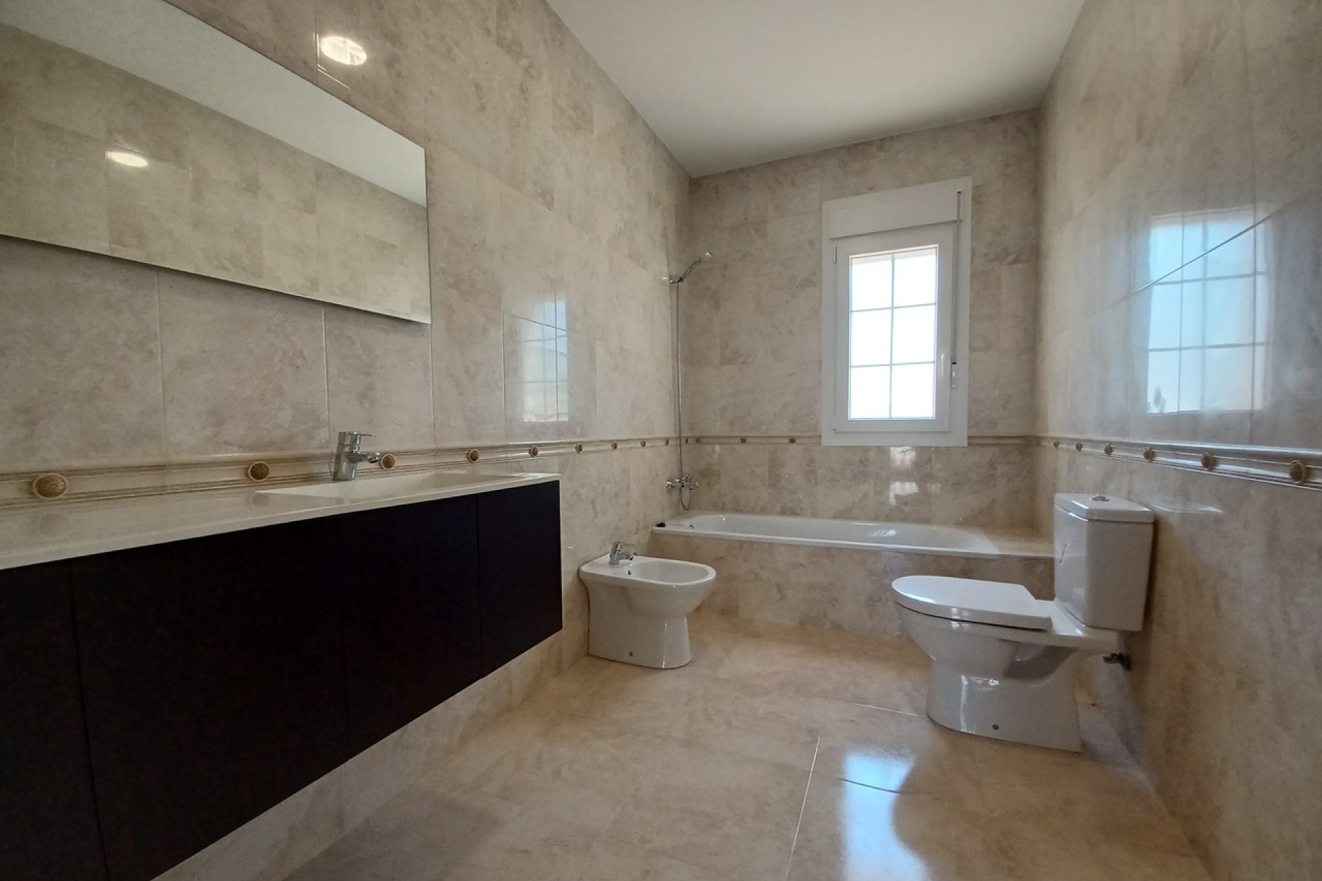 Bestaande bouw - Villa -
Cabo Roig