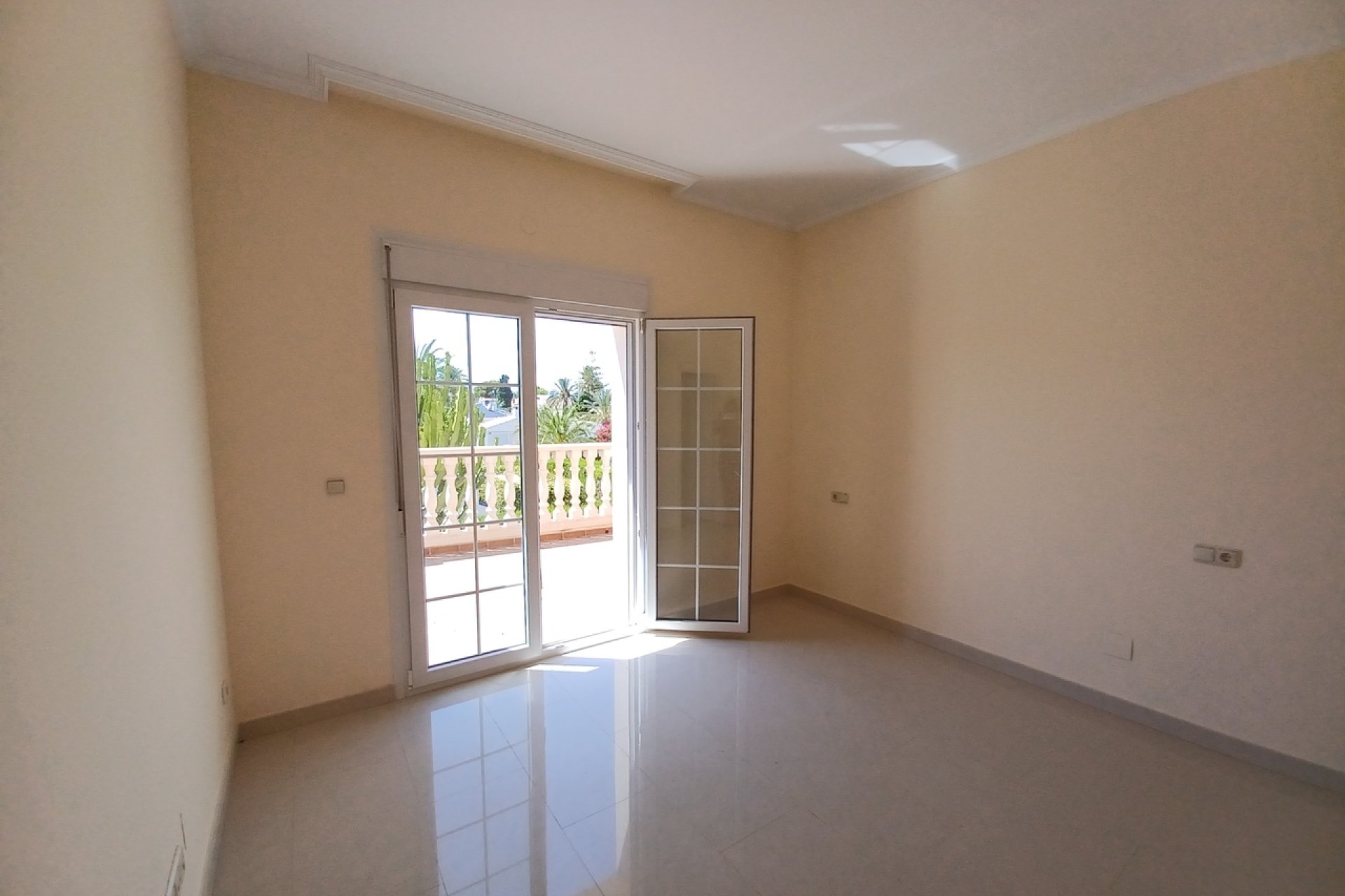 Bestaande bouw - Villa -
Cabo Roig
