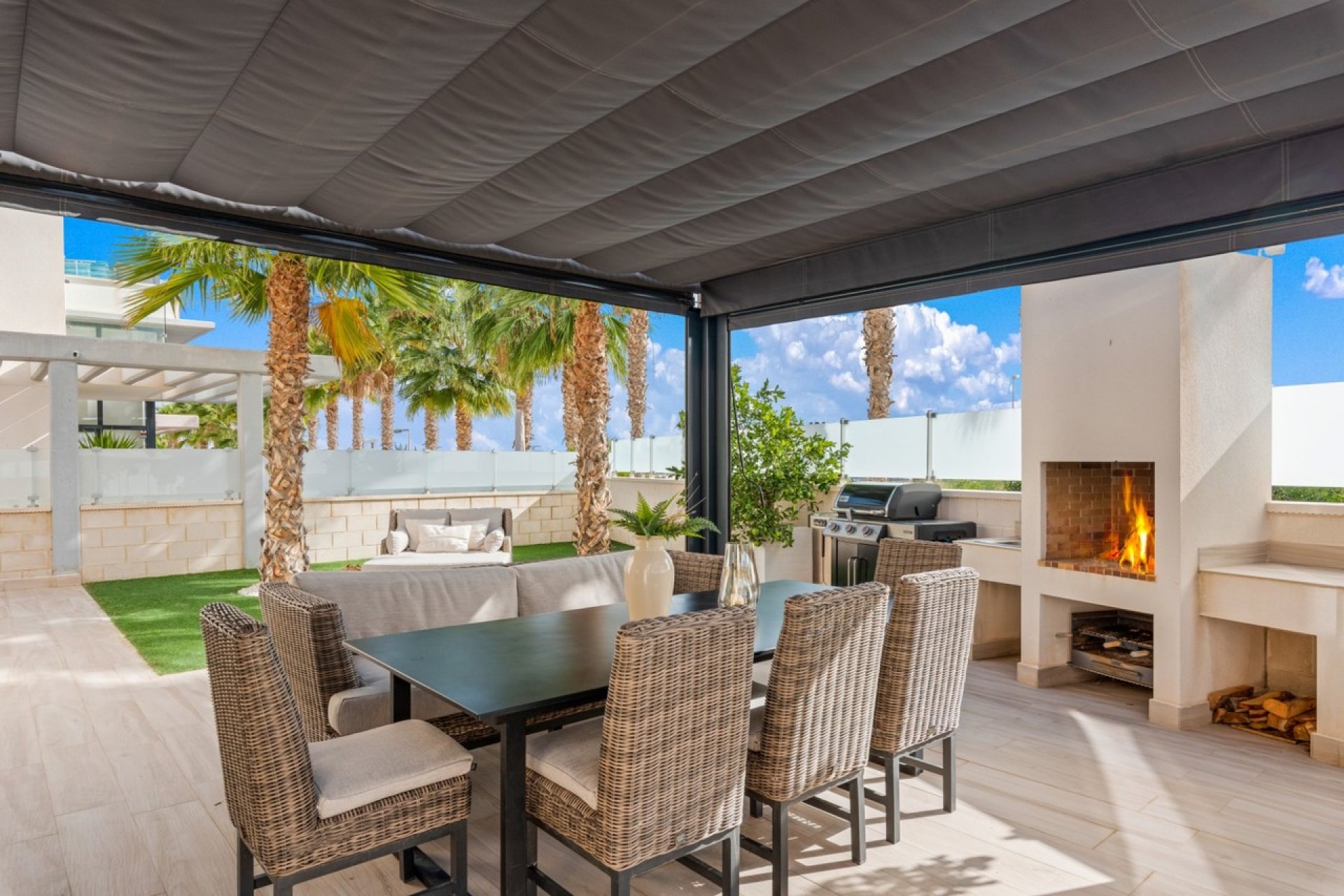 Bestaande bouw - Villa -
Cabo Roig