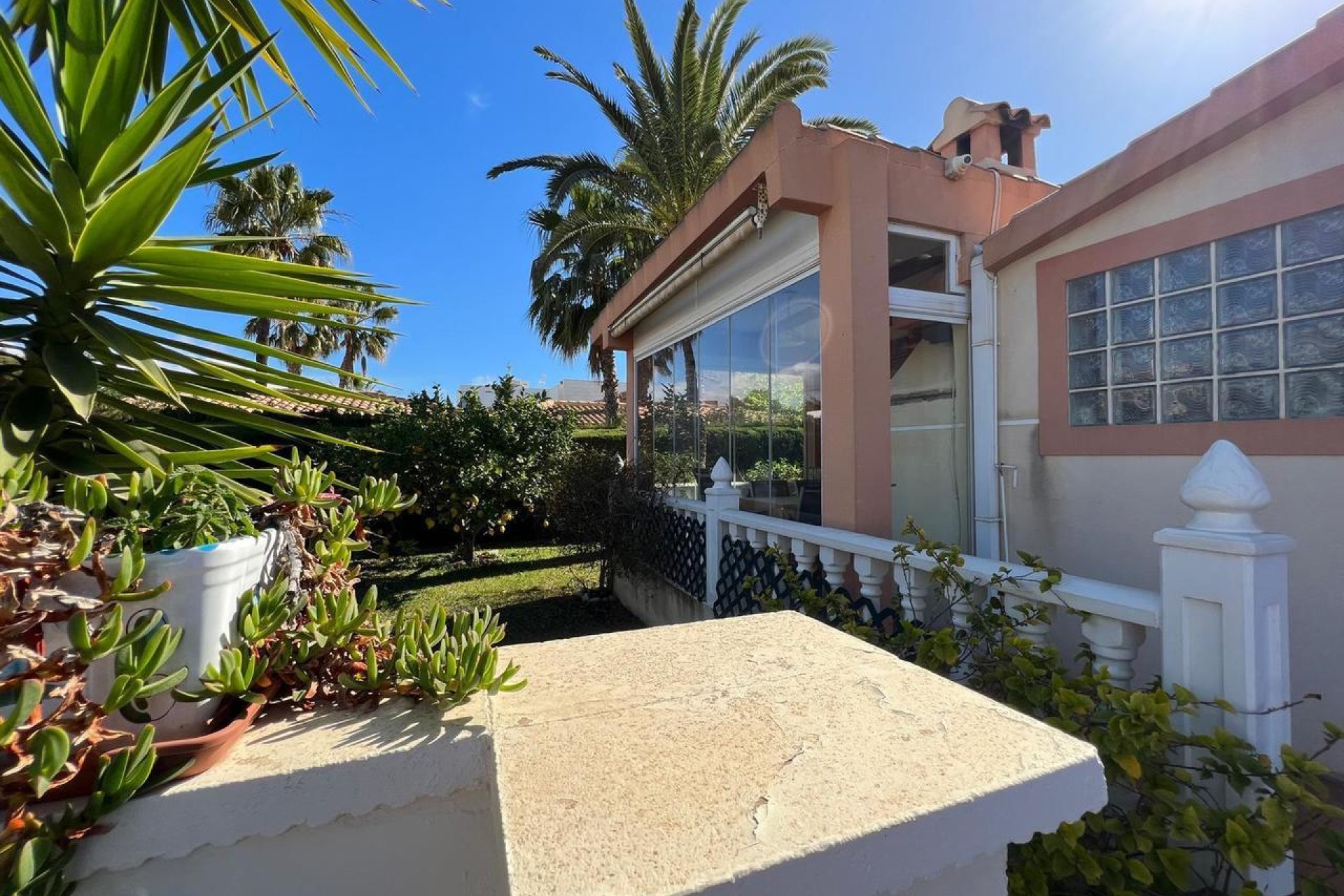 Bestaande bouw - Villa -
Cabo Roig