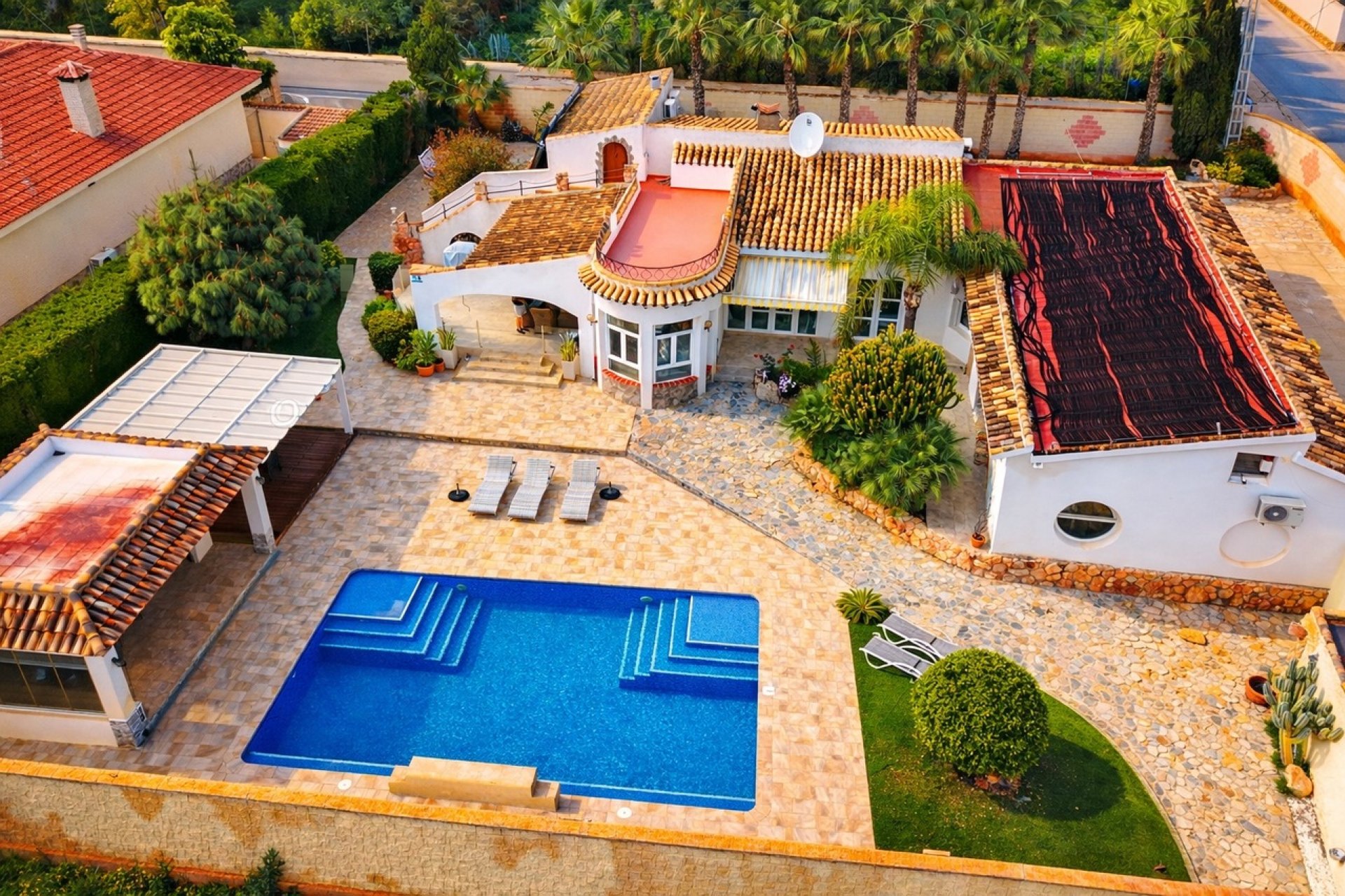 Bestaande bouw - Villa -
Cabo Roig