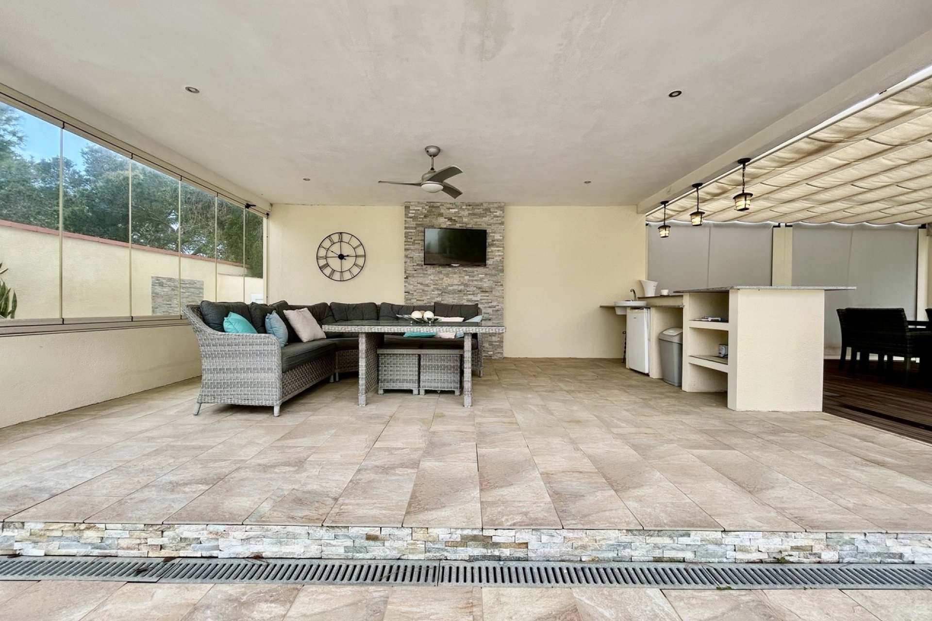 Bestaande bouw - Villa -
Cabo Roig