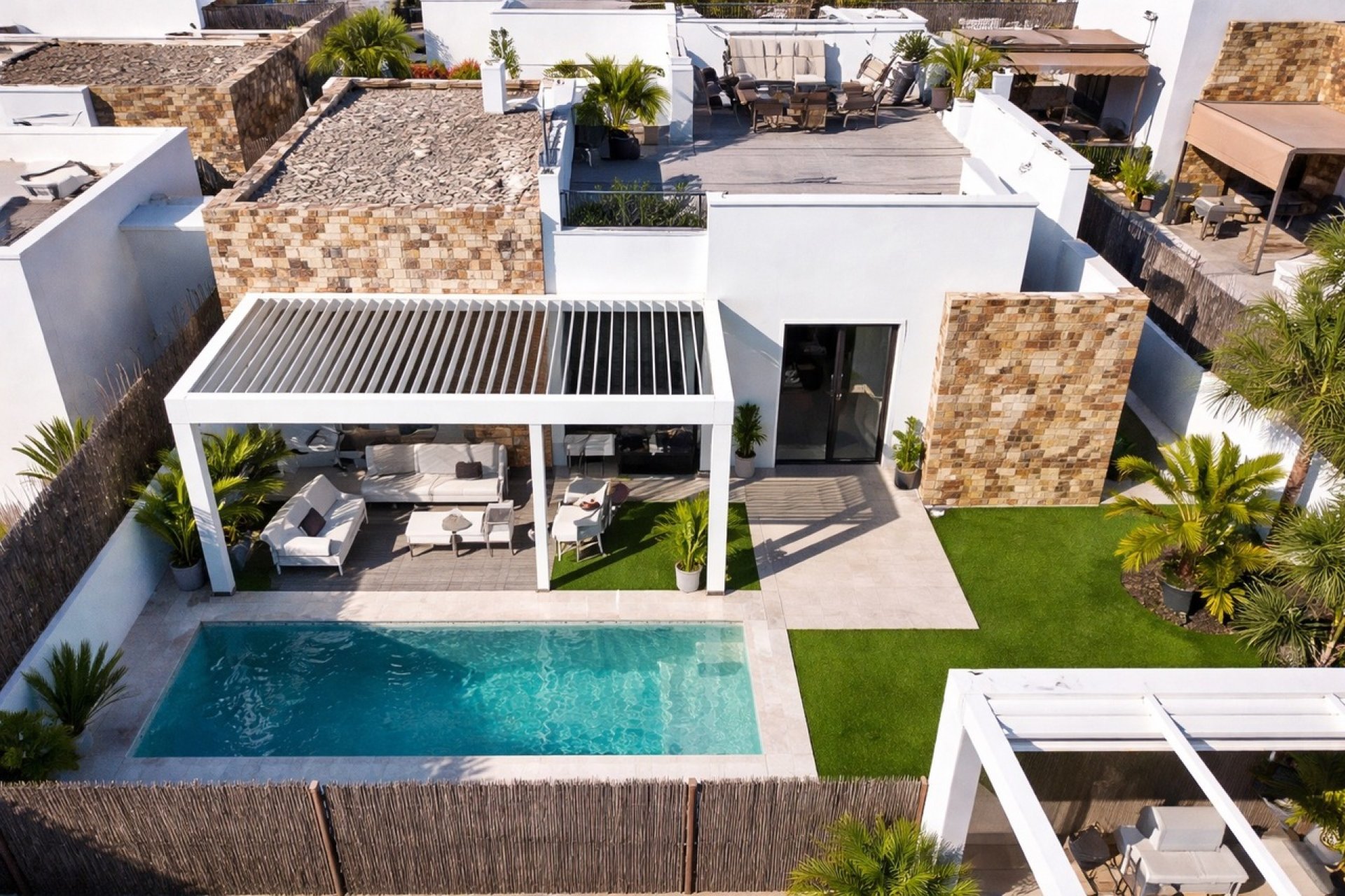 Bestaande bouw - Villa -
Cabo Roig
