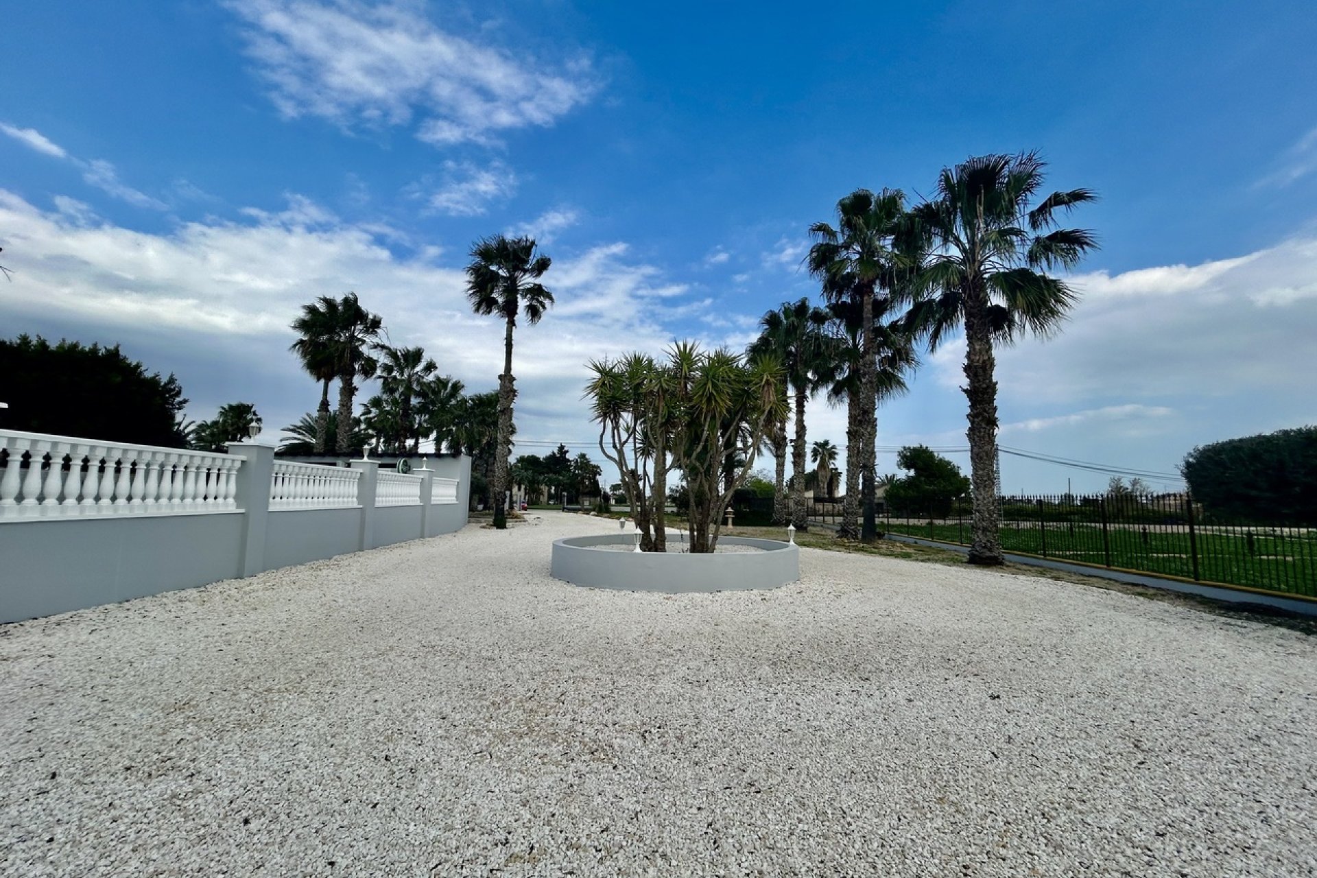 Bestaande bouw - Villa -
Catral