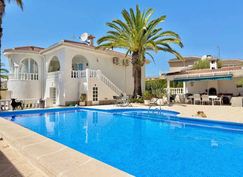 Bestaande bouw - Villa -
Ciudad Quesada - Centro de la Ciudad Quesada