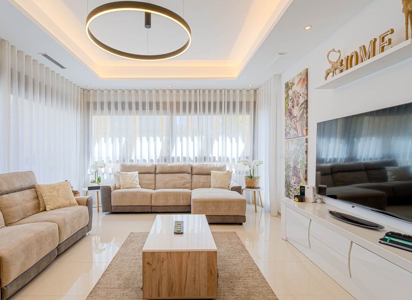 Bestaande bouw - Villa -
Ciudad Quesada - Doña Pena
