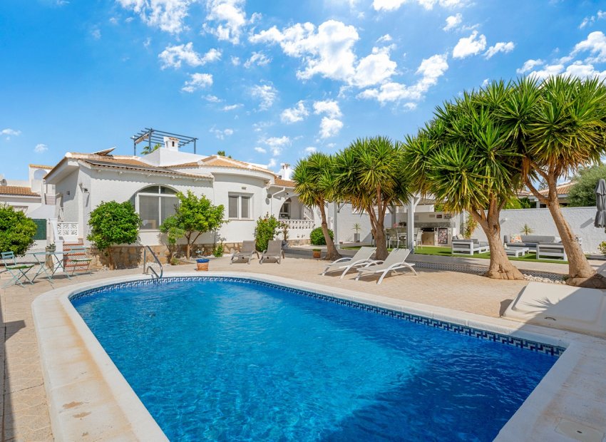 Bestaande bouw - Villa -
Ciudad Quesada - Pueblo Bravo