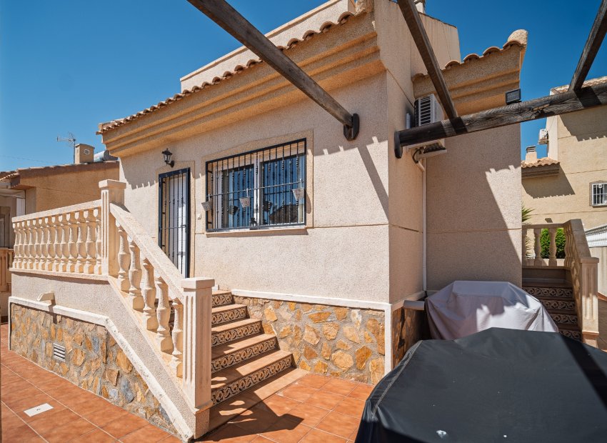 Bestaande bouw - Villa -
Ciudad Quesada
