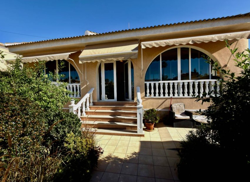 Bestaande bouw - Villa -
Ciudad Quesada
