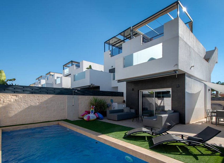 Bestaande bouw - Villa -
Ciudad Quesada