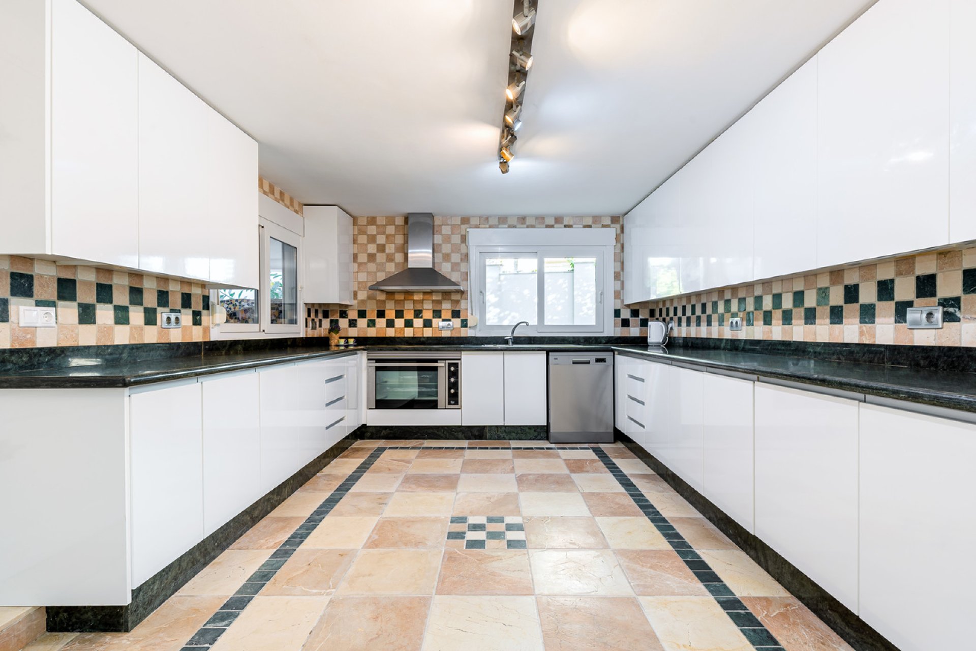 Bestaande bouw - Villa -
Dehesa De Campoamor