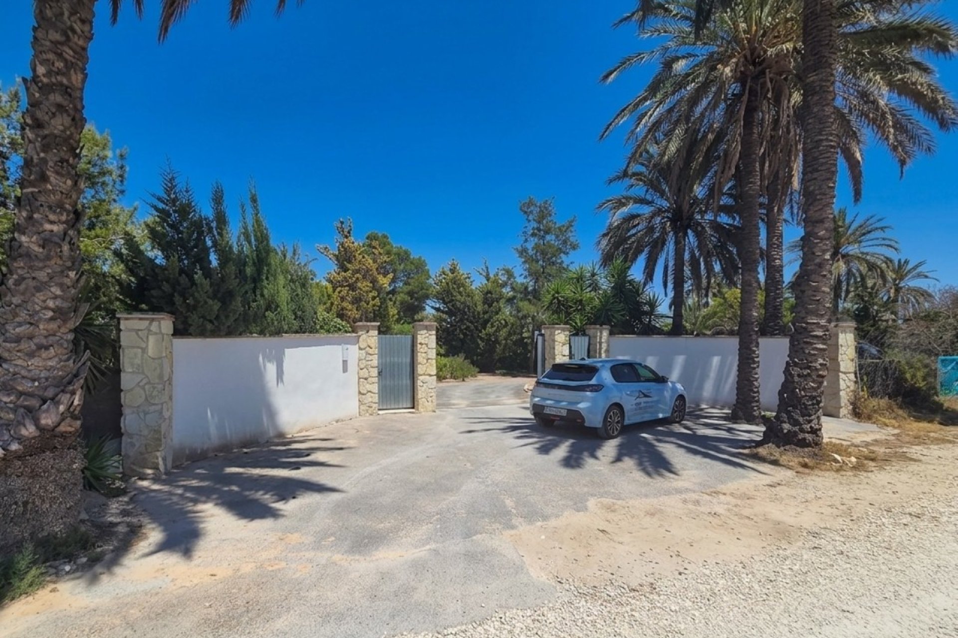 Bestaande bouw - Villa -
Elche