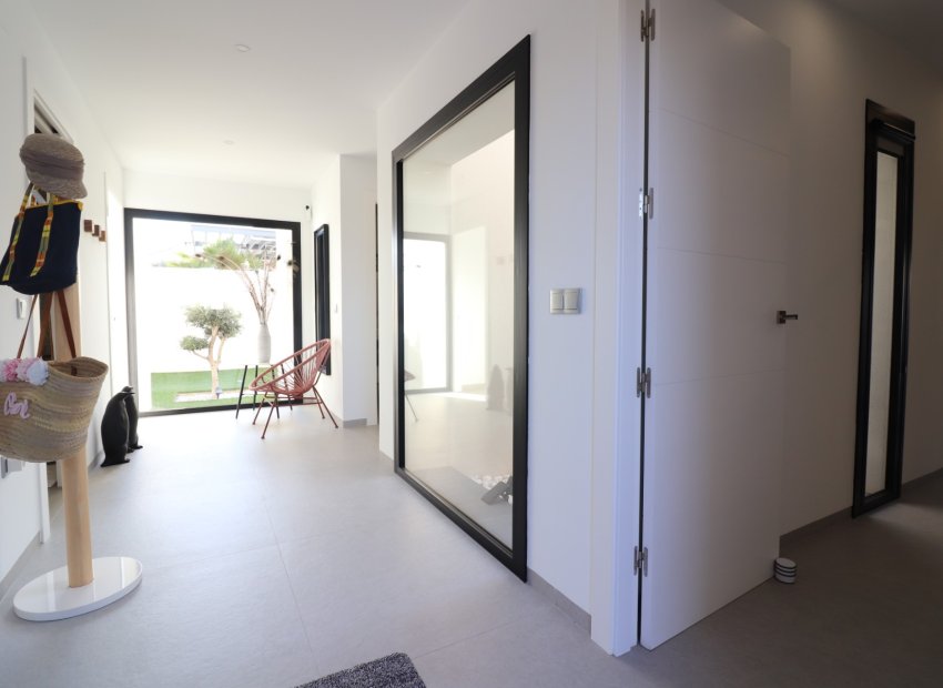 Bestaande bouw - Villa -
Formentera del Segura - Euroroda