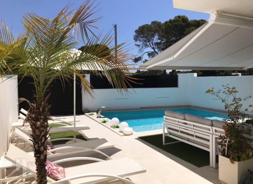 Bestaande bouw - Villa / Halfvrijstaand -
San Javier - Santiago De La Ribera