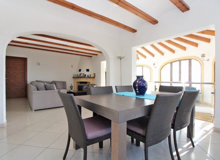 Bestaande bouw - Villa -
Moraira - Benimeit