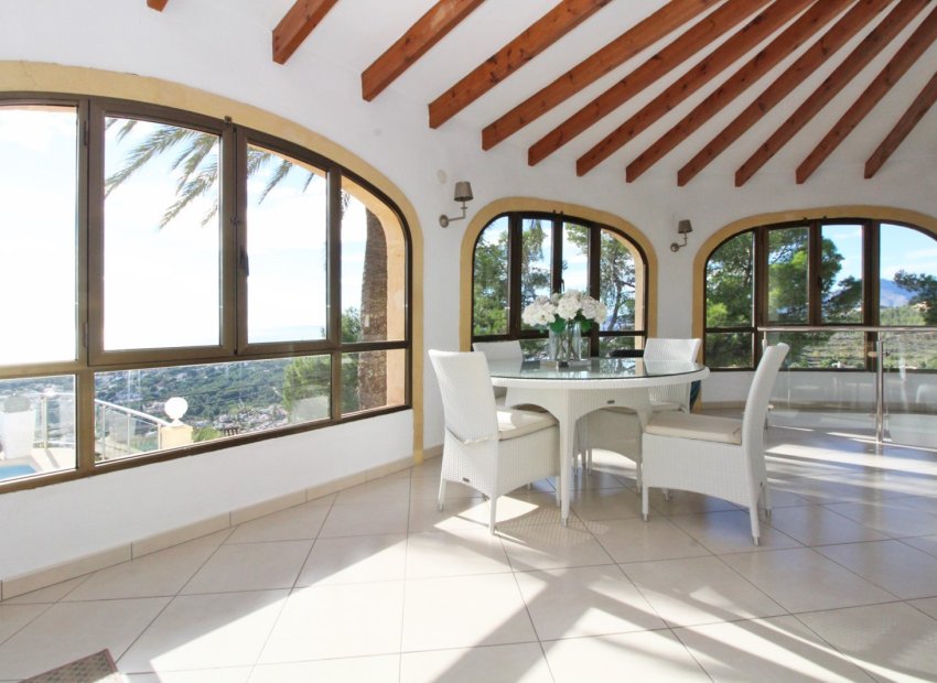 Bestaande bouw - Villa -
Moraira - Benimeit