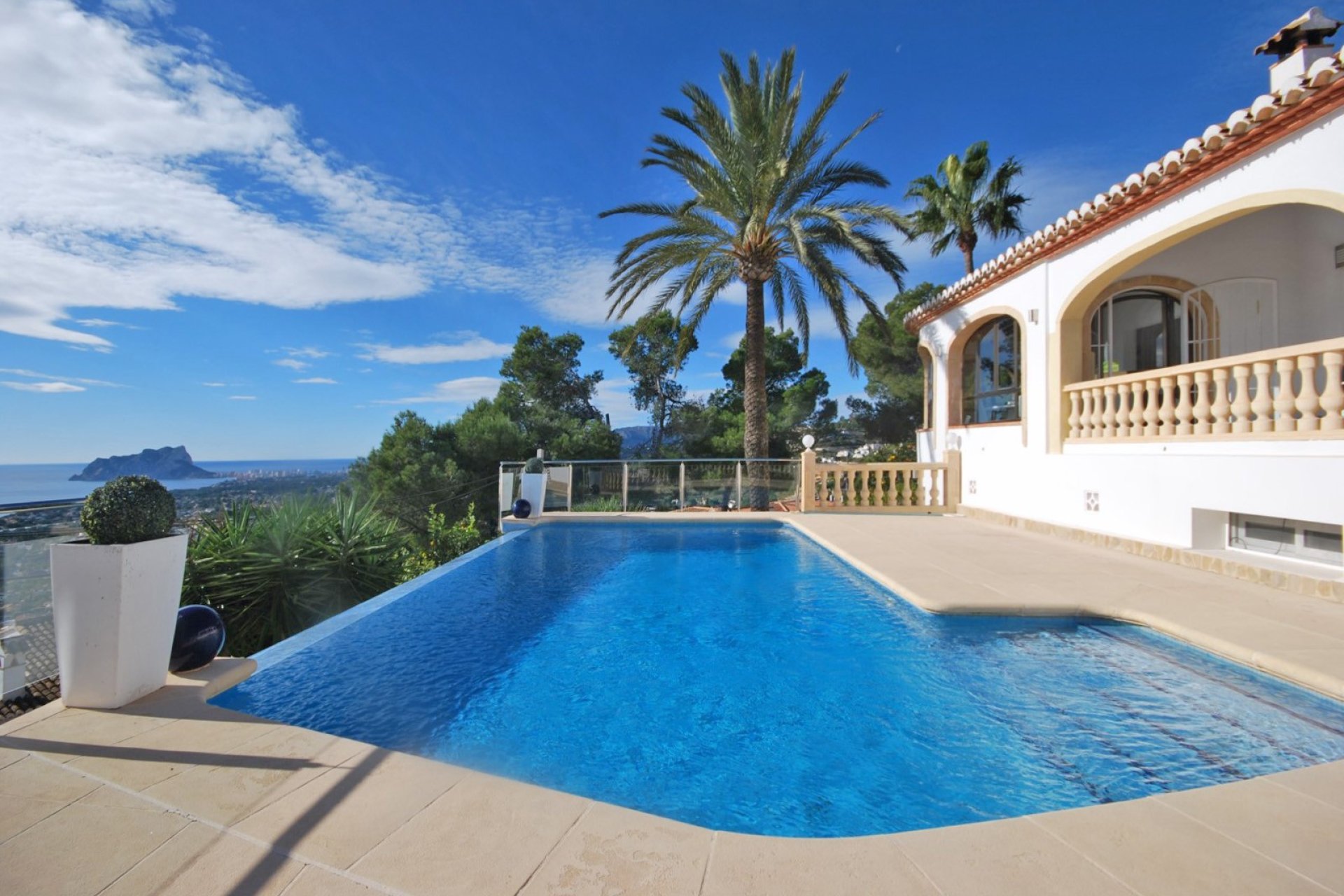 Bestaande bouw - Villa -
Moraira - Benimeit