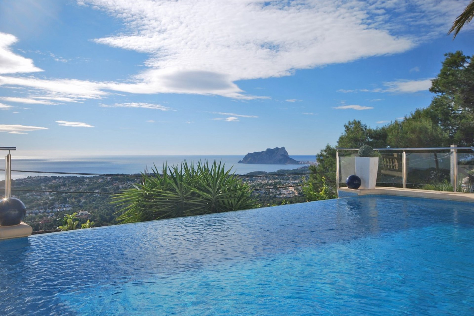 Bestaande bouw - Villa -
Moraira - Benimeit