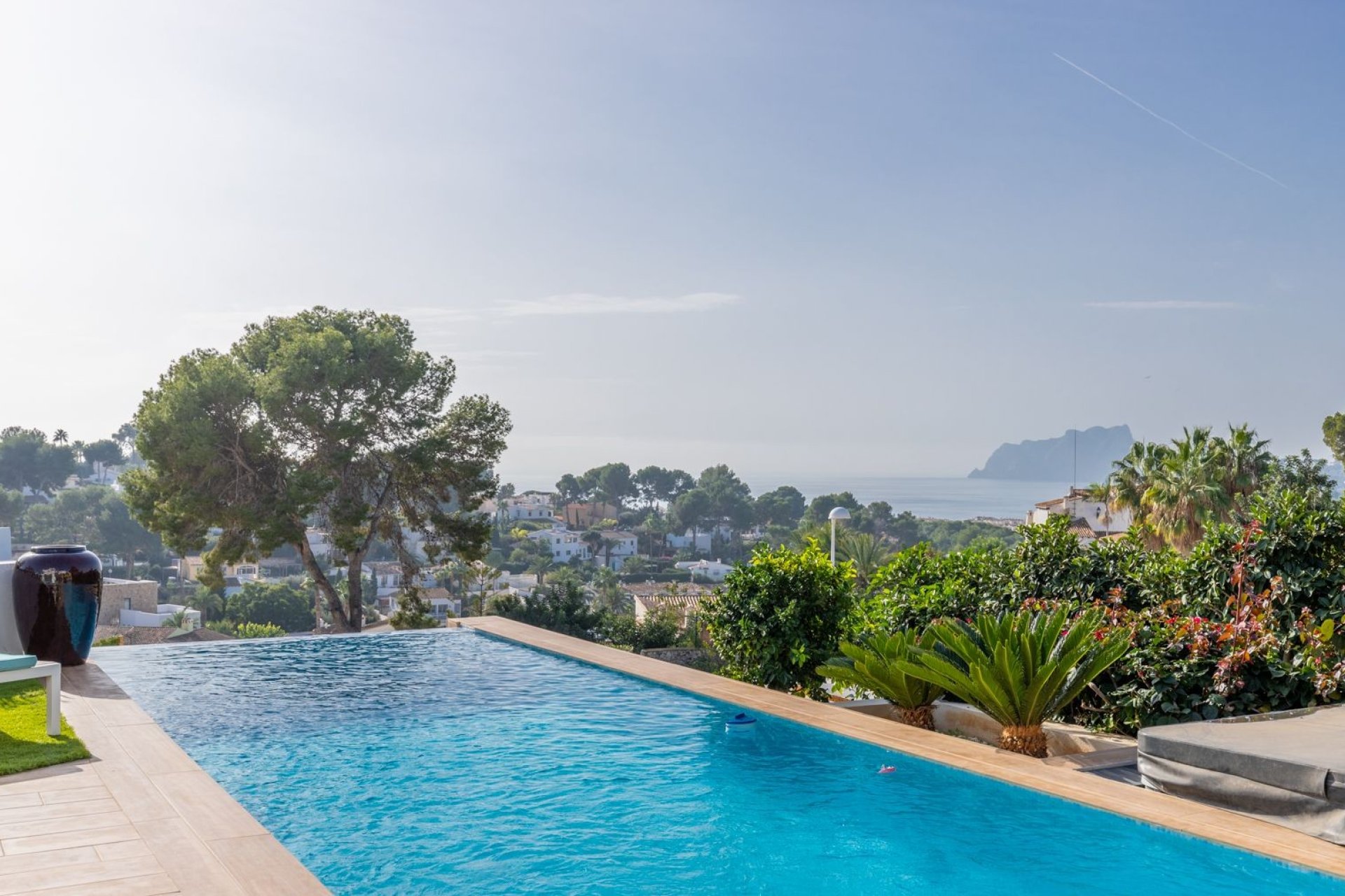 Bestaande bouw - Villa -
Moraira - El Portet