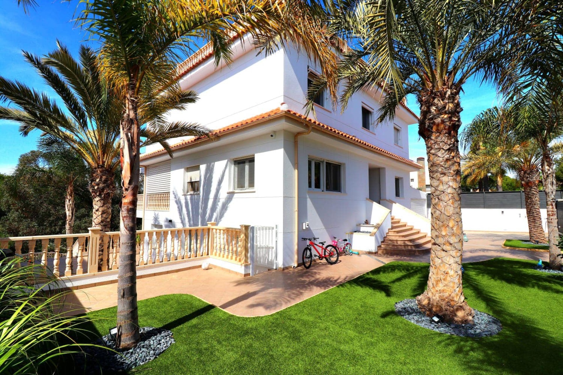 Bestaande bouw - Villa -
Orihuela Costa - Campoamor