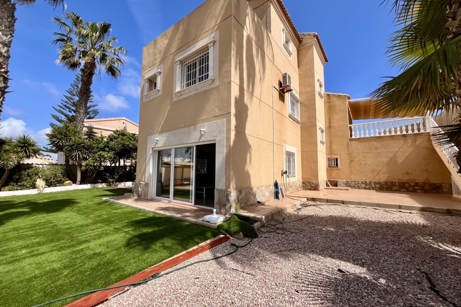 Bestaande bouw - Villa -
Orihuela Costa - La Zenia