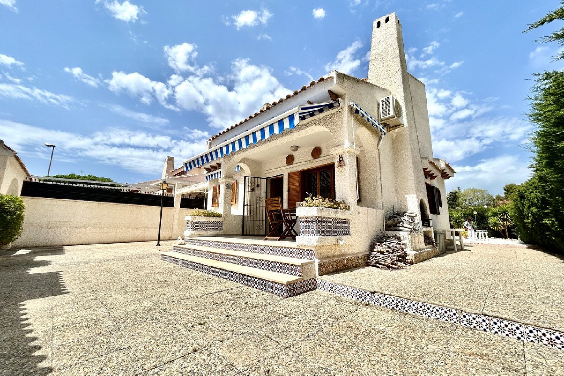 Bestaande bouw - Villa -
Orihuela Costa - La Zenia