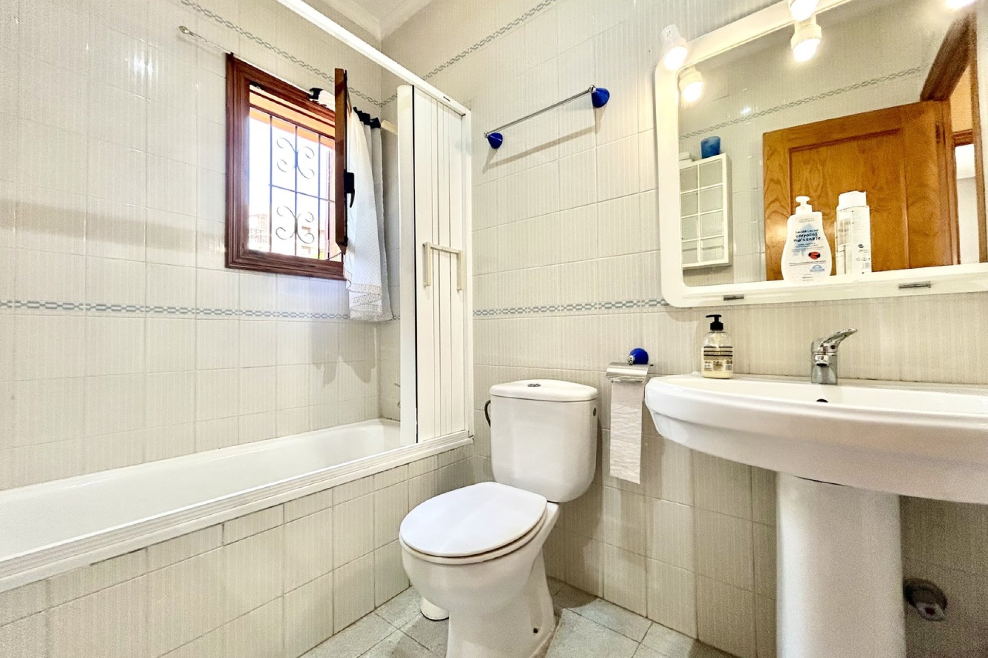 Bestaande bouw - Villa -
Orihuela Costa - La Zenia
