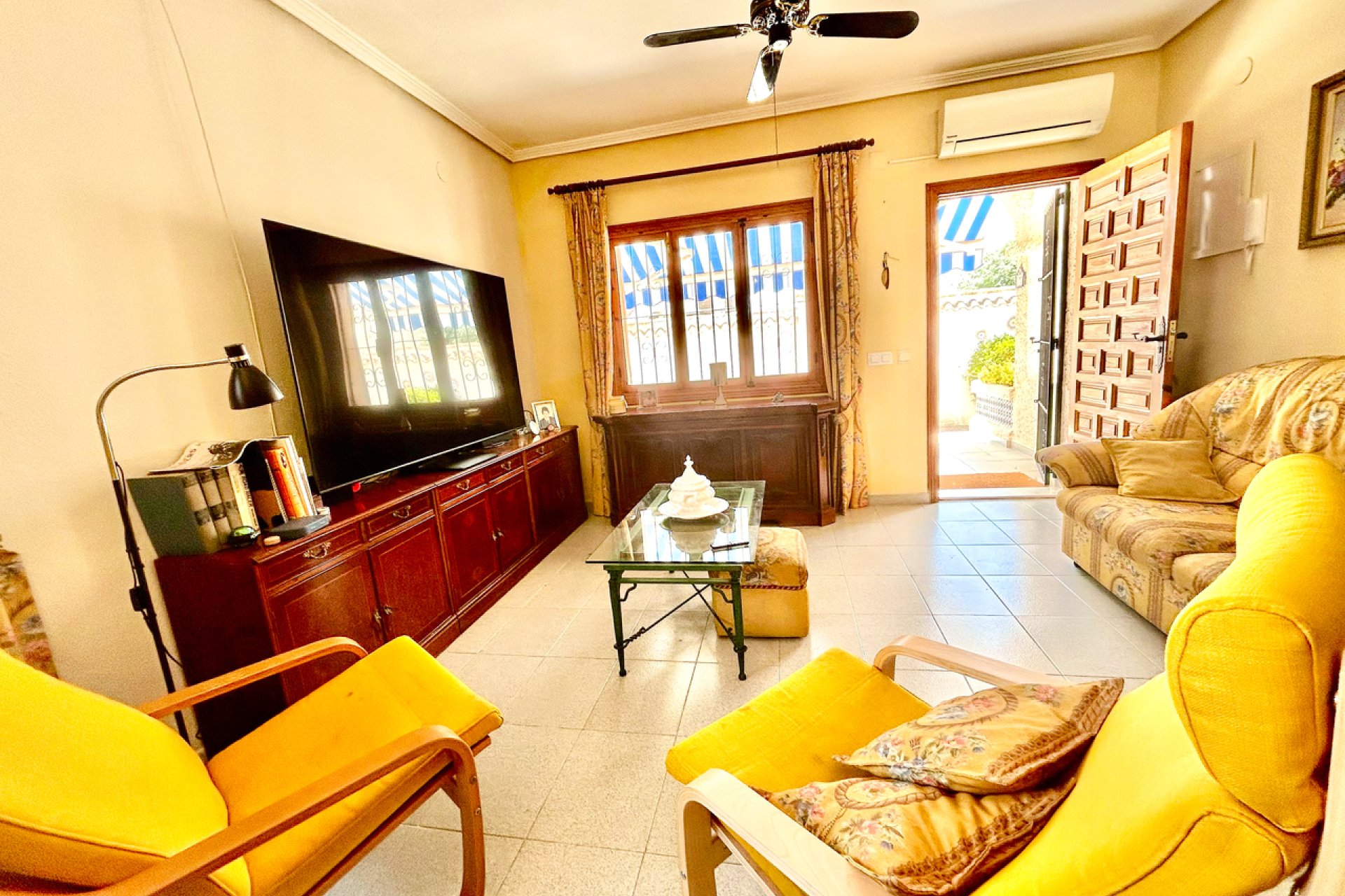 Bestaande bouw - Villa -
Orihuela Costa - La Zenia