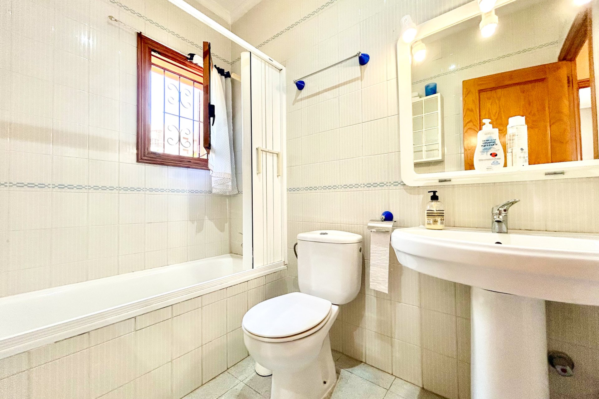 Bestaande bouw - Villa -
Orihuela Costa - La Zenia